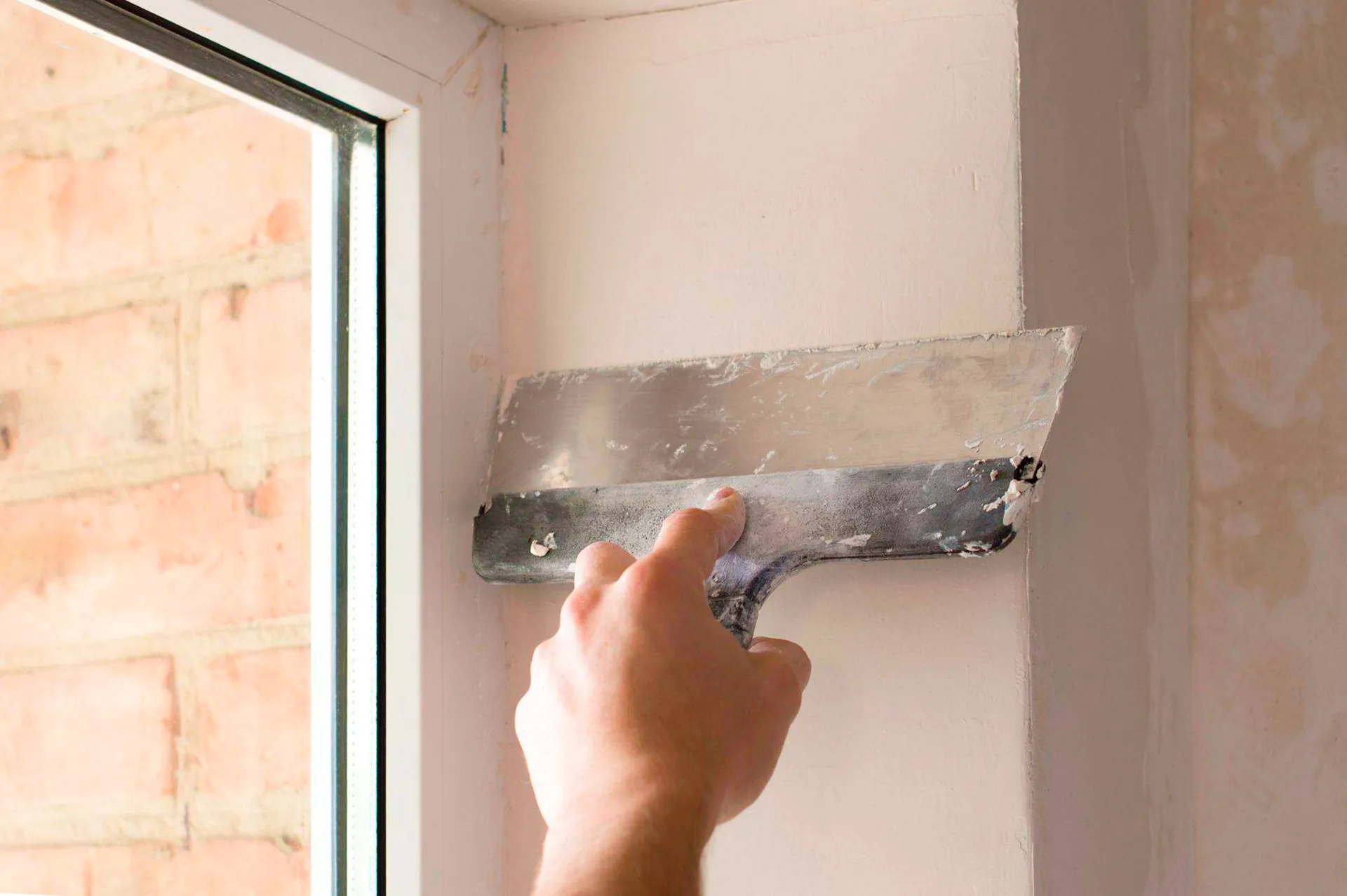 Штукатурка оконного откоса